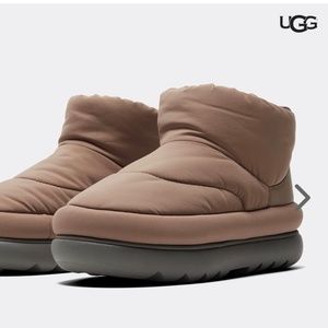 Ugg Maxi mini boots